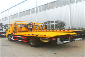 瓯海附近拖车救援搭电